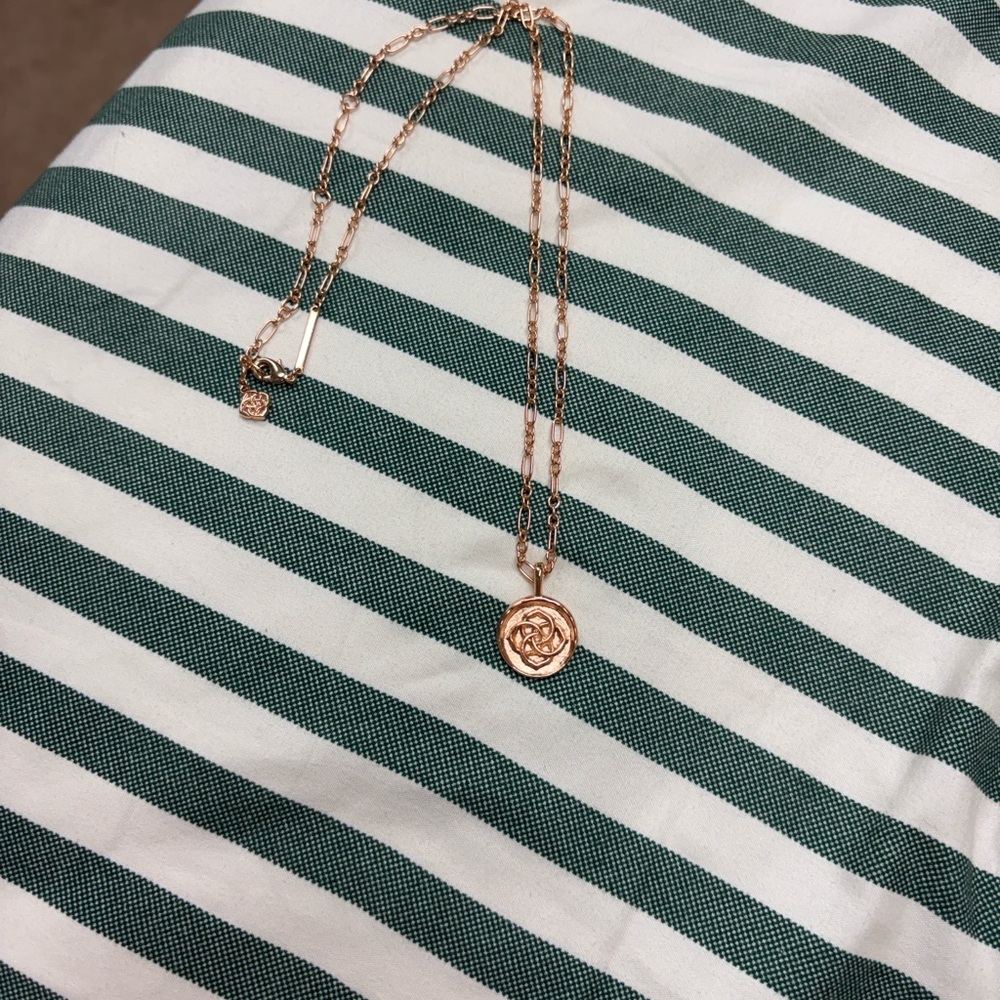 Kendra Scott Dira Coin Necklace Rose Gold